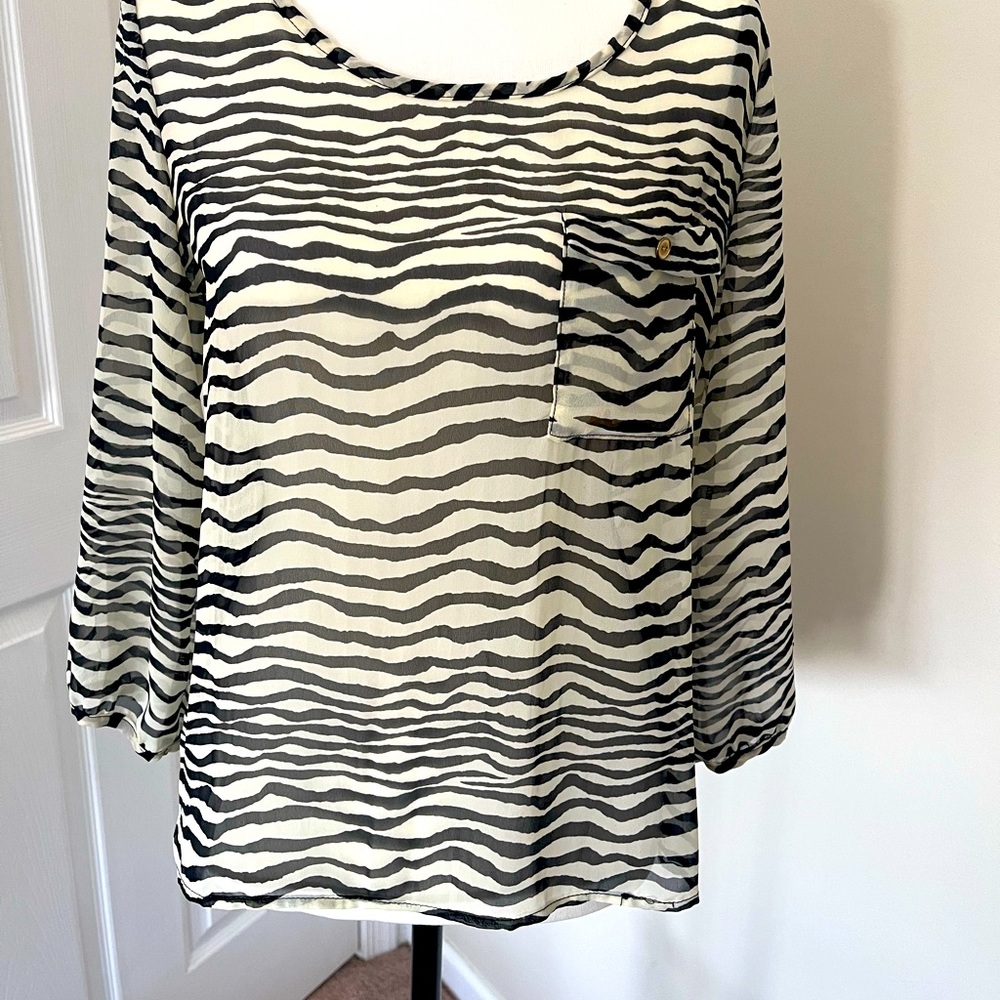 Woman’s Blouse